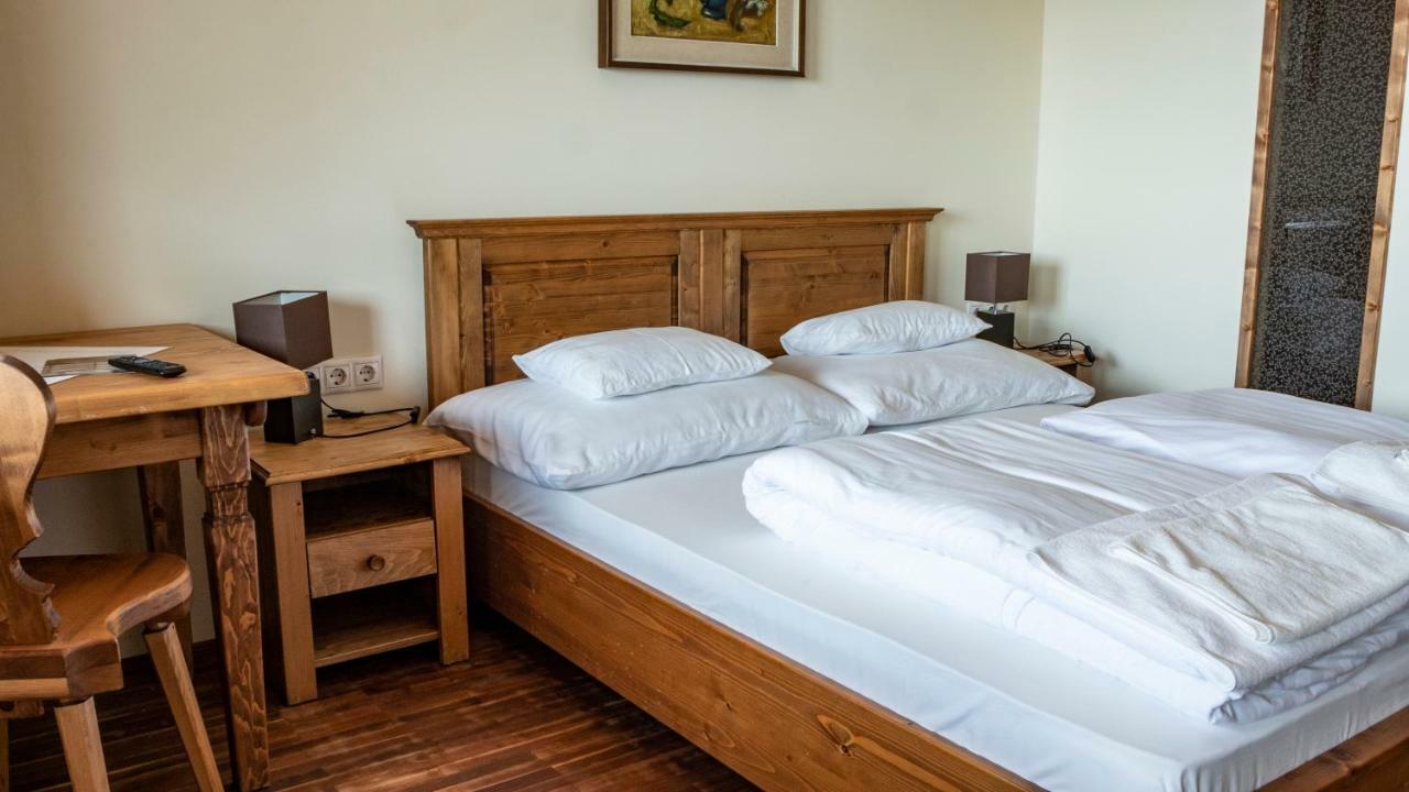 Ebner Pince - Panzio Bed & Breakfast Turbékpuszta Exterior photo